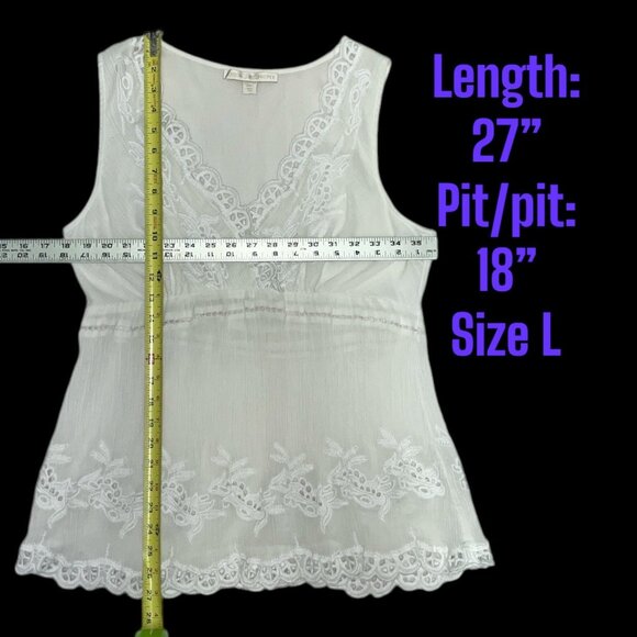 Boston Proper White Embroidered Lace Cotton Sleeveless Blouse With Scalloped Hem - Picture 6 of 8